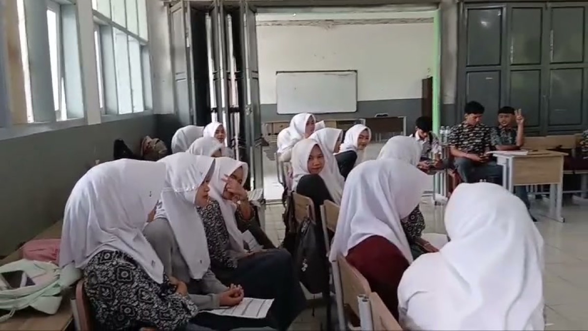 Cegah Penyakit Tidak Menular Sejak Dini: Edukasi Bahaya Rokok dan Pola Hidup Pasif bagi Pelajar