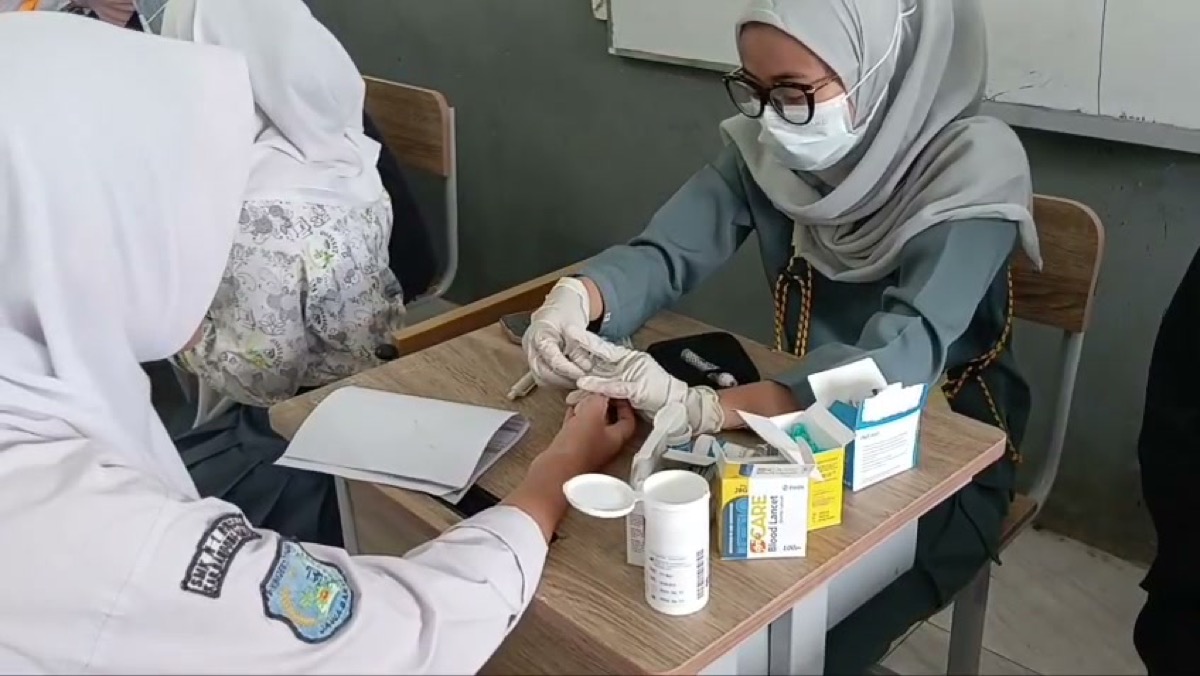 Sinergi Guru Olahraga dan Nakes: Pantau Kapasitas Aerobik dan Daya Tahan Tubuh Siswa