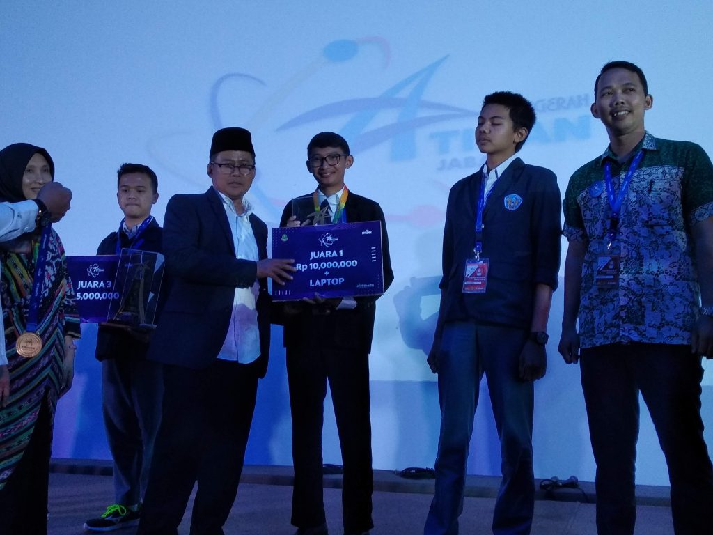SMKN 1 Rongga Menjuarai Lomba Web Sekolah Atikan Tikomdik 